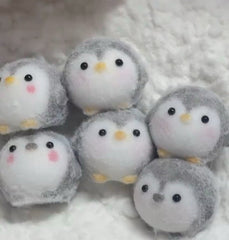 Penguin ruirui Squishy toy