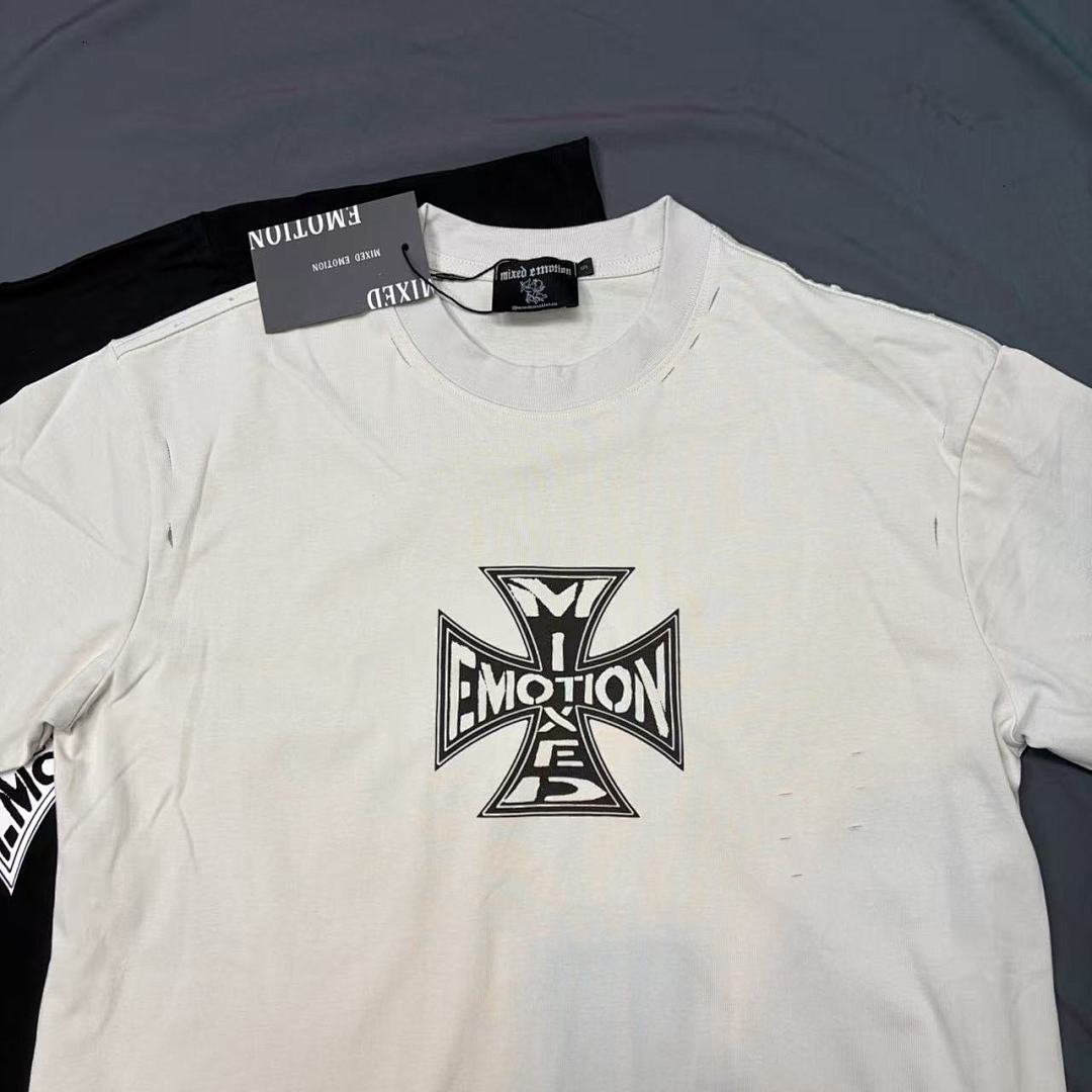 Mixed Emotion Star Graphic T-Shirt