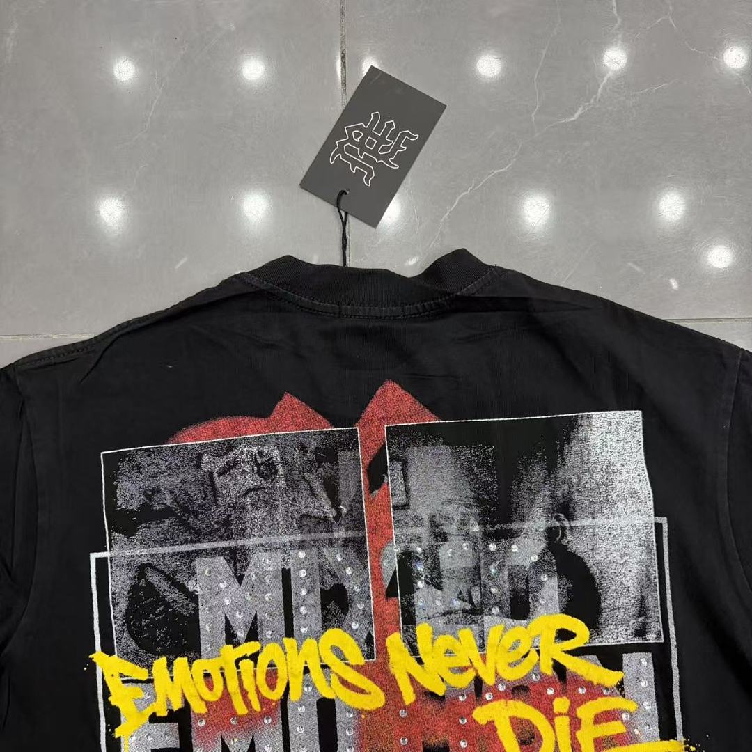 Mixed Emotion Washed Graphic T-Shirt